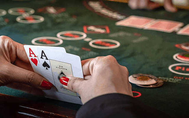 Đâu là những bí quyết chơi Baccarat hiệu quả?