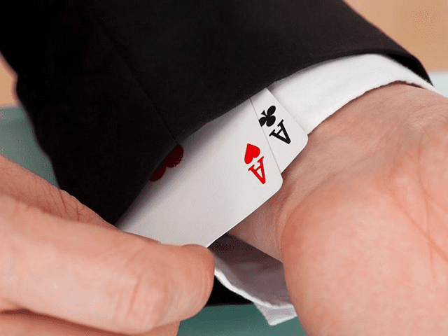 Hướng dẫn chia bài 3 cây bịp đẳng cấp qua mắt mọi đối thủ