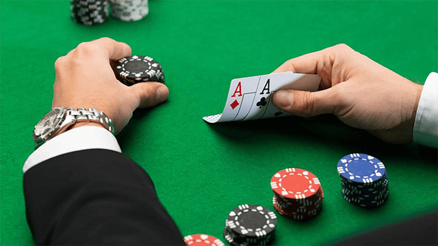Cách giúp người mới hết bỡ ngỡ khi vào chơi bài Baccarat online