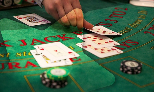 Mách bạn cách thành thạo kỹ năng trong Blackjack để luôn dễ thắng nhà cái